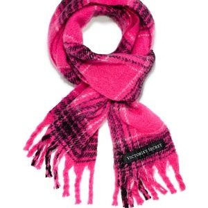 NWT Victorias Secret Plush Fringe Scarf